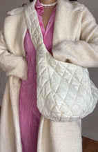 Load image into Gallery viewer, The Puffer Bag